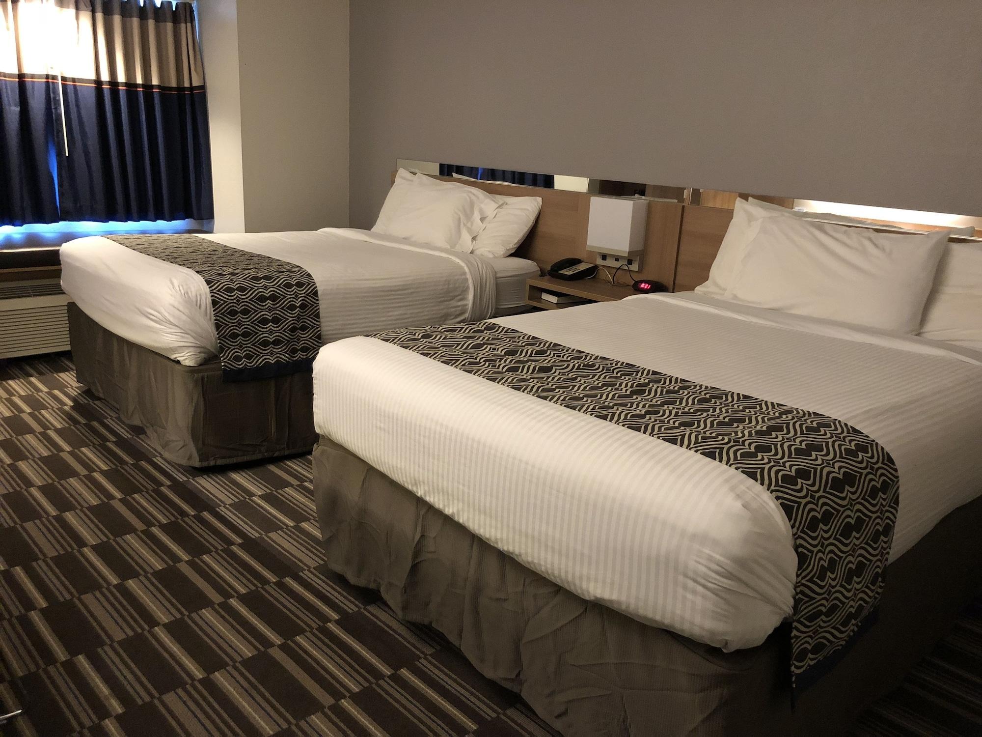 Microtel Inn & Suites Батон-Руж Экстерьер фото